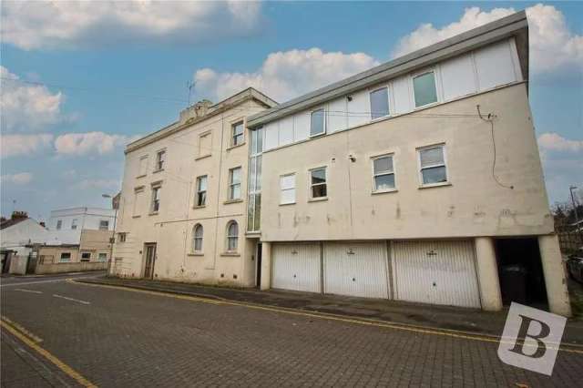 1 bed flat for sale