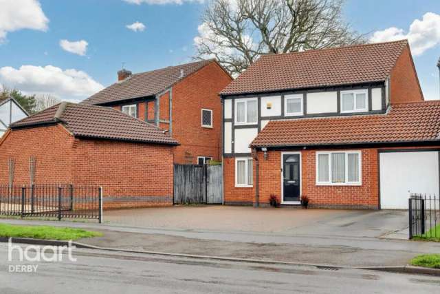 House For Sale in Derby, England