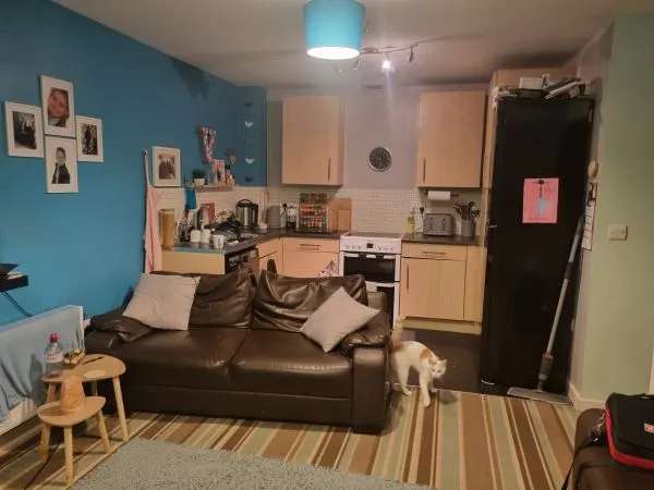 Flat For Rent in Borough of Swale, England