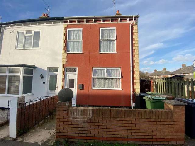 3 bedroom end of terrace house for sale