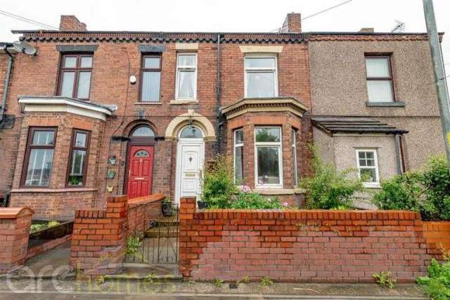 3 bedroom terraced house for sale