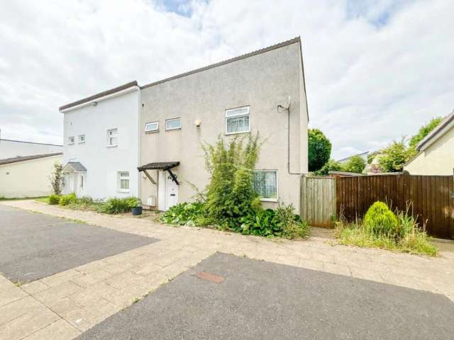 2 bedroom semi-detached house for sale