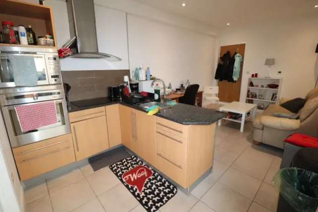 Flat to rent in Whitchurch Road, Cardiff CF14