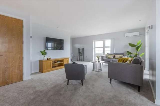 Flat for sale in Greyfriars Road, Cardiff, City Centre CF10