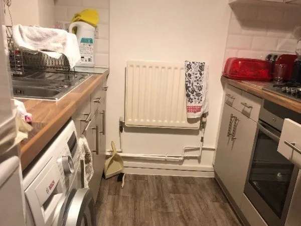 Flat For Rent in Barry, Scotland