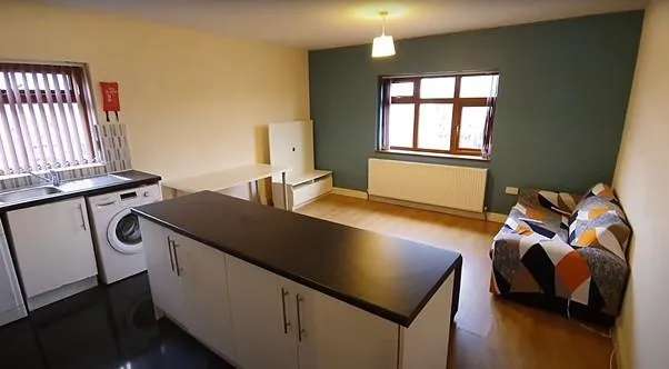 5 bedroom apartment to rent