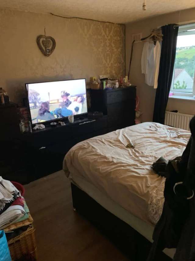 House For Rent in Bradford, England