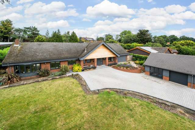 Detached House for sale with 5 bedrooms, Parklands, Dukes Park