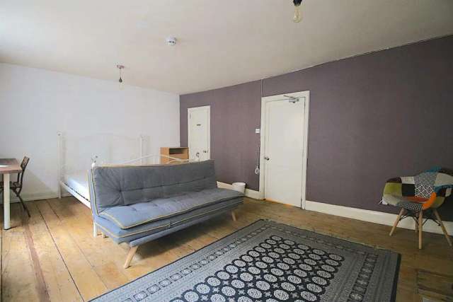 House For Rent in London, England