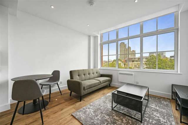 Apartment For Rent in City of London, England