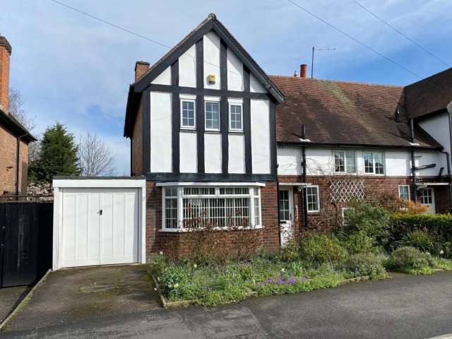 3 bedroom semi-detached house for sale