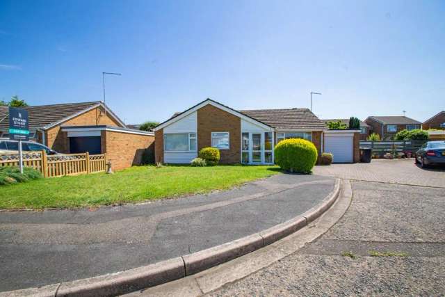 3 bedroom detached bungalow for sale