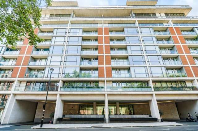 Apartment For Sale in City of Westminster, England