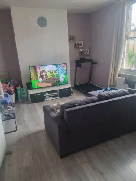 Flat For Rent in Nottingham, England