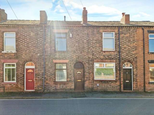 2 bedroom Mid Terrace House to rent, Standish Lower Ground, Lancashire, WN6