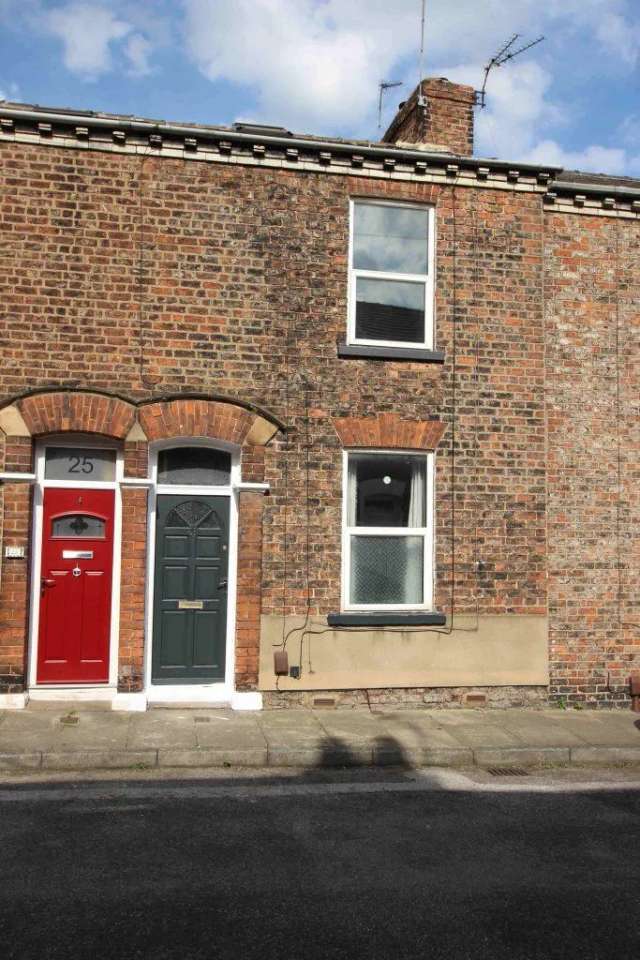 3 bedroom terraced house to rent