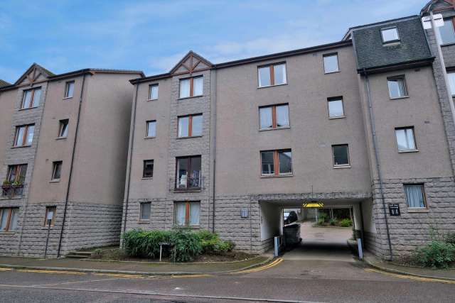 Flat For Sale in Aberdeen City, Scotland