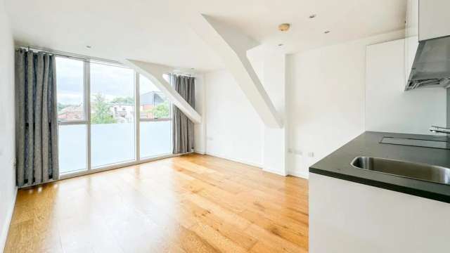 1 bedroom flat for sale