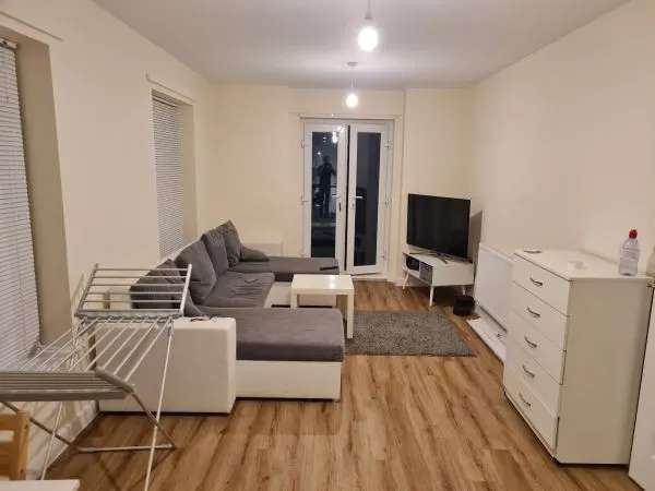 Flat For Rent in Peterborough, England