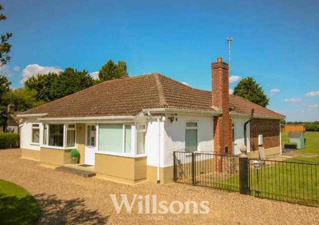 3 bedroom detached bungalow for sale