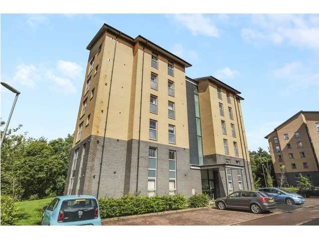 2 bedroom flat  for sale