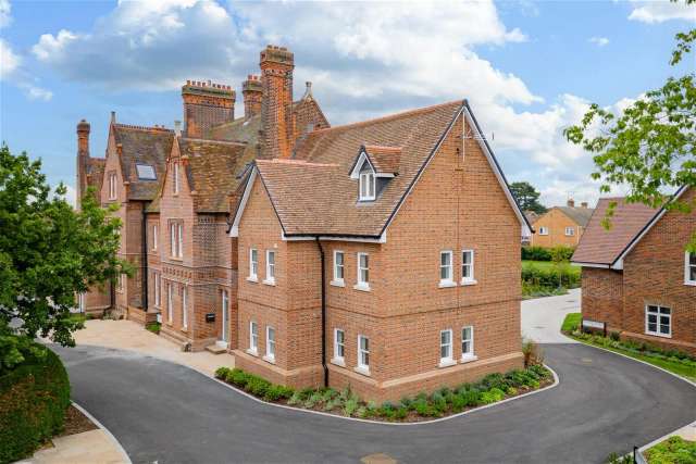 Apartment for sale with 3 bedrooms, Redwood Drive, Writtle