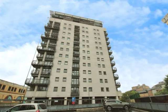 Flat for sale in Queen Street, Cardiff CF10