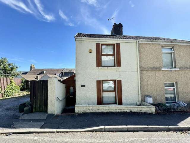 2 bedroom semi-detached house for sale