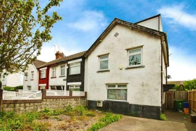 4 bedroom semi-detached house for sale