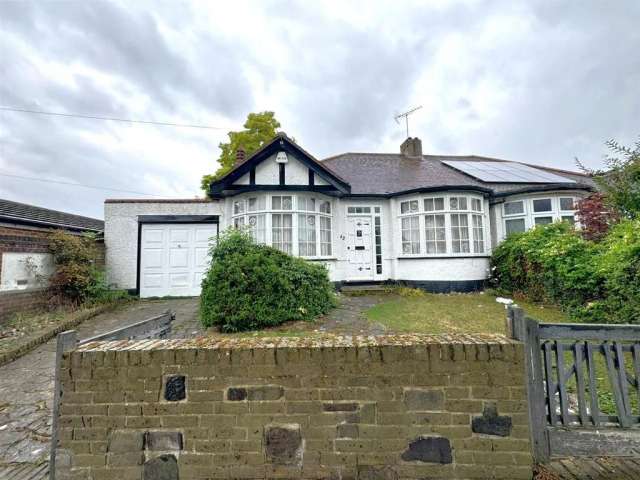 3 bedroom semi-detached bungalow for sale