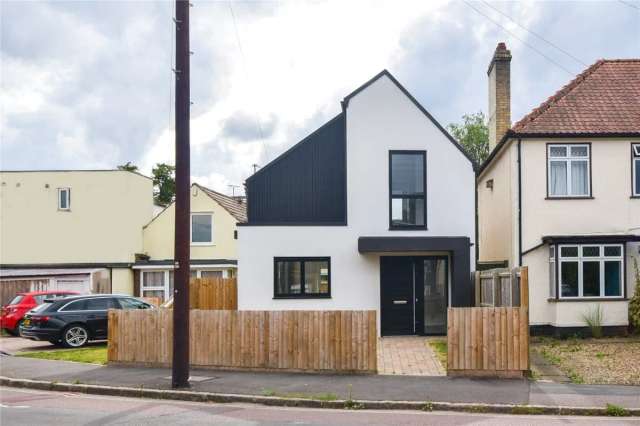 House For Sale in Cambridge, England