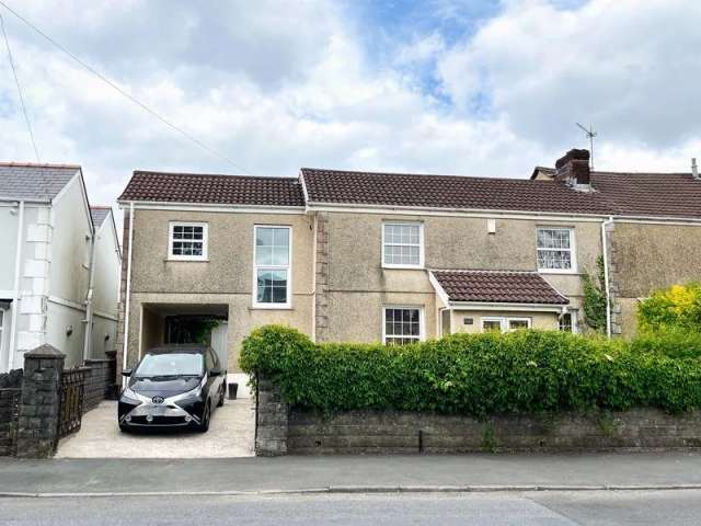 4 bedroom semi-detached house for sale