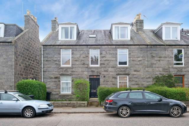 Flat For Sale in Aberdeen City, Scotland