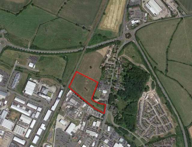 Land For Sale in Llangynog, Wales