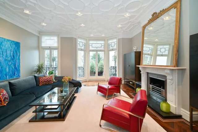 Town house for sale in Oakley Street, London SW3