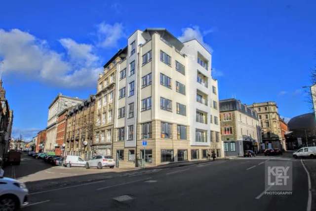 Flat for sale in West Bute Street, Cardiff CF10