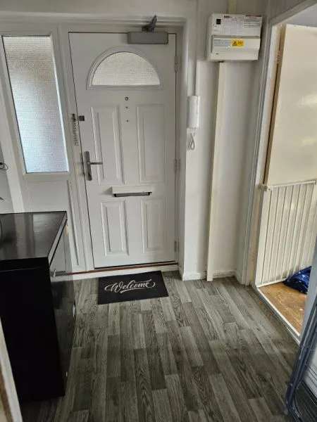 Flat For Rent in Borough of Swale, England