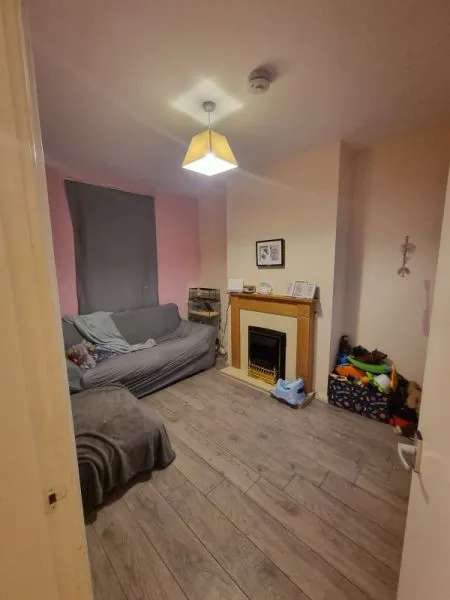 House For Rent in Glasgow, Scotland