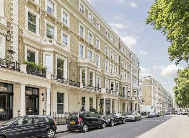 Studio For Sale in London, England