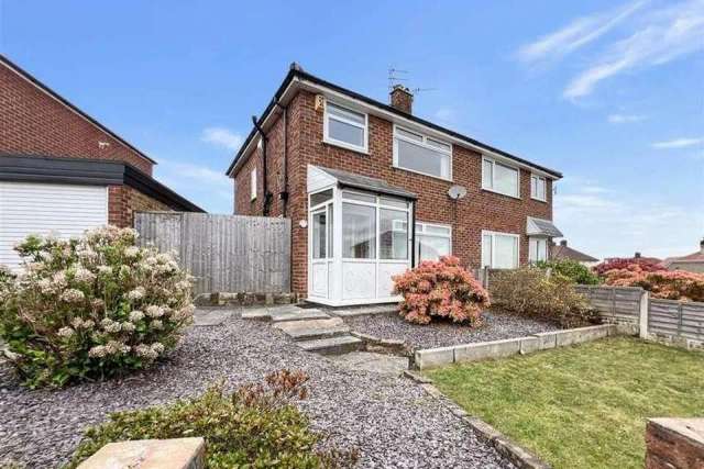 3 bedroom semi-detached house for sale