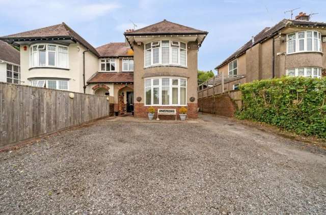 4 bedroom semi-detached house for sale