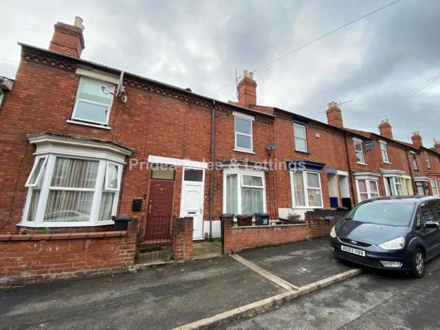 6 bedroom terraced house for sale