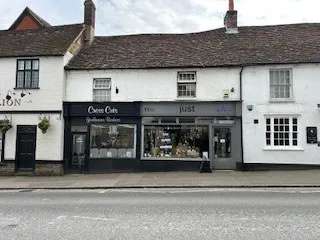 Mews House for sale with 2 bedrooms, High Street, Wendover