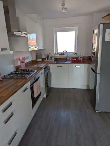 Flat For Rent in Borough of Swale, England