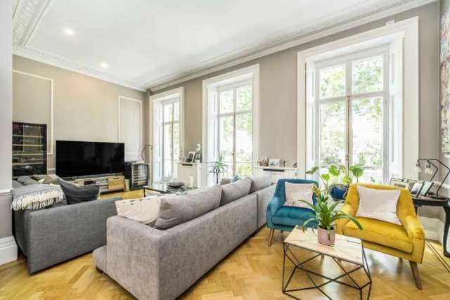 Flat For Rent in City of Westminster, England