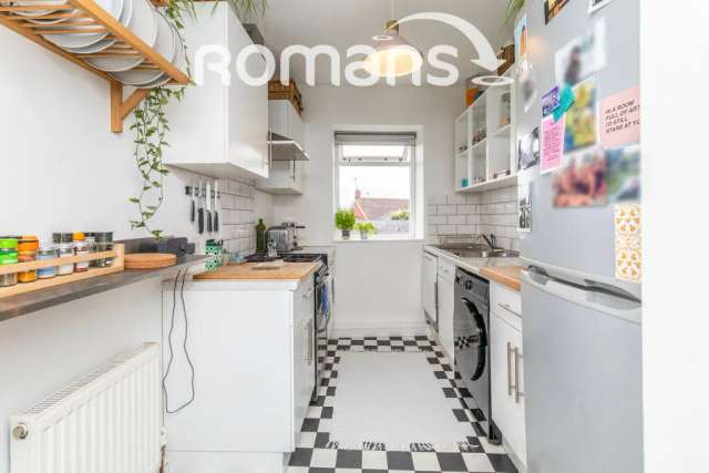 Apartment For Rent in Bristol, England