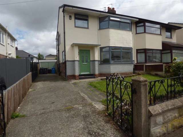 3 bedroom semi-detached house to rent