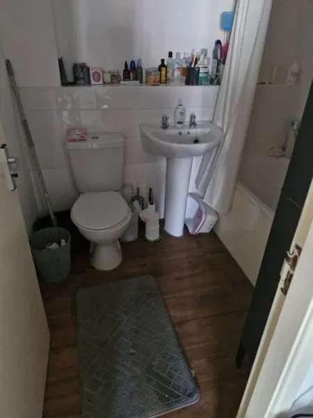 Flat For Rent in Dudley, England