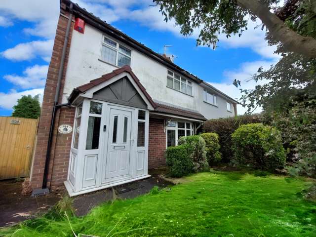 3 bedroom semi-detached house for sale