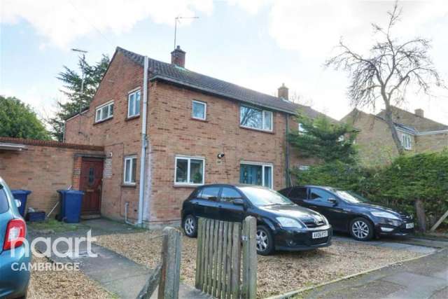 3 bedroom semi-detached house to rent